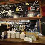 ウレシイ餃子バル リバール - 内観