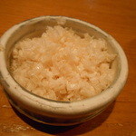 じどりや 穏座 - 自家製淡海地鶏のむね肉を鶏節