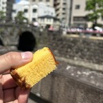 岩永 梅寿軒 - 眼鏡橋にてリフトアップ　切り落としは賞味期限2日