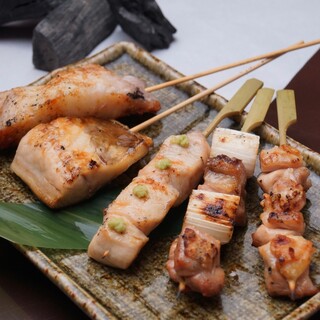 大山地鶏使用◆備長炭で焼き上げる絶品焼き鳥