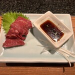 じゅう兵衛 はらみ堂 - 和牛ハツ刺し