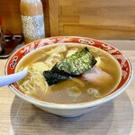 支那ソバ すずき - ワンタン麺（3個入り）