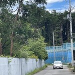 インデアンレストラン  ニューミラ - 天久保二丁目の東端が半世紀ぶりに切り開かれた、に違いない。景色が変わった。