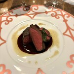 グルマンズ - 福井県産 日本鹿のロティ 〜ベリーソース〜