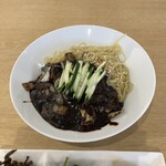 韓亭 - ジャージャー麺。