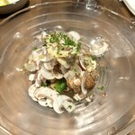 グルマンズ - 山形県舟形直送マッシュルームと生ハムのサラダ 〜トリュフドレッシング〜