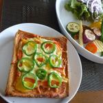 ブーランジェリー・フリアンド - 胚芽食パンをピザトーストに・・