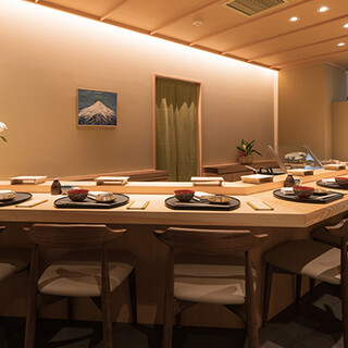 気軽に立ち寄れる◎お客様同士の交流も楽しめる温かい空間