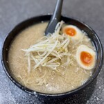 らーめん丸富 - 味噌らーめん 半熟味玉