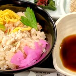 あたたみ - あべのハルカス
四国四県味と技めぐり
鯛めし食べ比べセット  1,980円