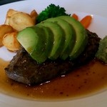 Bistro Petit Bonheur - 和風ランプ肉とアボカドのステーキ　ワサビ醤油セット(\1,400)①