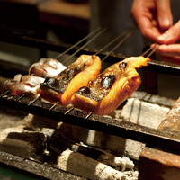 炭火焼きの技で、旬の味覚を心ゆくまで