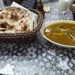 YAADGAR - チキンカライ　ロティ