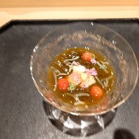 鮨 こん藤 - もずく　ホッキ貝　蓴菜　マイクロトマト