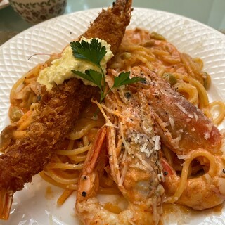 Cafe & Kitchenbar 凛花_1