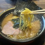 九州豚骨醤油　鯉から竜 宗方店 - 