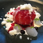 ラ・ボンヌターブル - 和歌山あら川から届いた桃に木苺をまとわせて、バニラアイスクリーム、蕨餅、黒豆、練乳のかき氷2