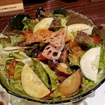 酒と食遊人 みなと - 加賀野菜サラダ