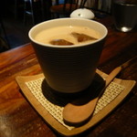 草枕 - 冷たい牛乳珈琲700円