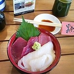 黒まぐろ - ホタテの産地でホタテ抜き、その分イカ入れてとダーのお願い。作ってくれました♪　￥1400