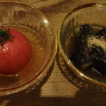 蕎麦前 小まつ - フルーツトマトと茄子の冷やし煮：850円