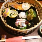 和 あすか - 蟹水菜煮冷製、造り カンパチ、さんま、自家製チーズ薩摩チップ添え、
      薩摩裏ごし素麺揚げ物(いがぐり)