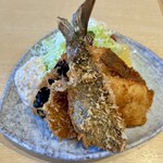 成一食堂 - 料理写真:フライ盛り合わせ　1,250円