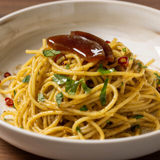 ブッフェもアラカルトも。気分で選べる“ちょうどいい”美味しさ