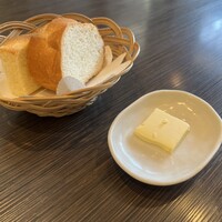 創作料理と京野菜のびすとろ キザノ - パンかご飯を選べます