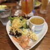 トムボーイカフェ 十条本店