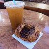 The Grind - 料理写真:スパムキムチデニッシュ$7.7、マンゴーアイスティー$7.7