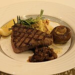 ヴィネリア - 牛赤身肉を美味しく焼いたヤツ