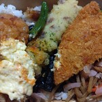 デリカキッチン - 料理写真:王道ののり弁