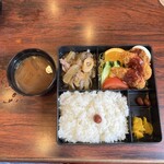 鷹羽 - 鷹羽弁当