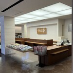 六花亭 喫茶室 帯広本店 - 店内も広々として、本店の矜持を感じる。