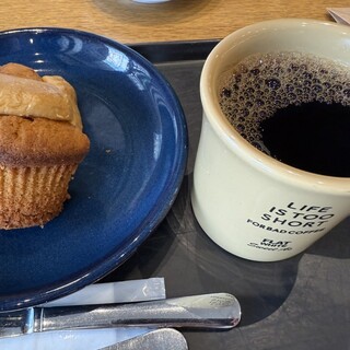 フラットホワイト コーヒー ファクトリー_0