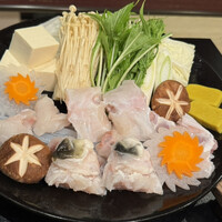 泳ぎとらふぐ活蟹料理 あじ平 曽根崎 - 