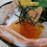 無添くら寿司 - 『特製玉子だれで食べる』魚介海鮮丼