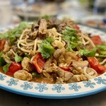 館山美食倶楽部 - ★巴楚菇辻油肉拌面★ラグメン（羊肉と砂漠のキノコのウイグル和え麺）