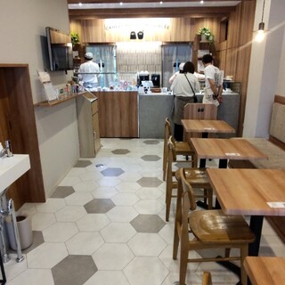 カヌレエクレームグラッセ カヌレとアイス_2