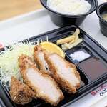 豚かつ 牛かつくれおーる - 