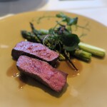 302984762 - メイン料理