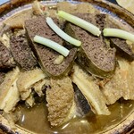老記粥麵粵菜館 - 蘿卜牛什　これもマスト！内臓の扱いが上手いのよ。世界一！