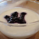 トーコーキッチン - パンナコッタ ブルーベリーソース