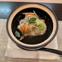 北新地 君しま - 桜海老と何かの飯蒸し？思い出せん