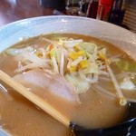 楽坊主 - 8.31の野菜ラーメン。レベル最低。味がしない。