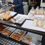 302991870 - ショーケースの様子。