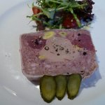 蝦夷鹿とフォアグラのテリーヌ