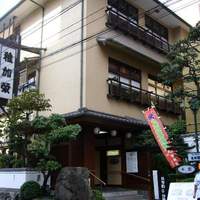 稚加榮 本店 - 入り口