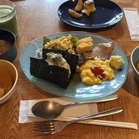 The lounge on the water - 